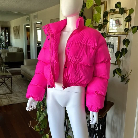 Olivaceous Lizzy Hot Pink Cropped Puffer Jacket Size XL NWT - Picture 1 of 6